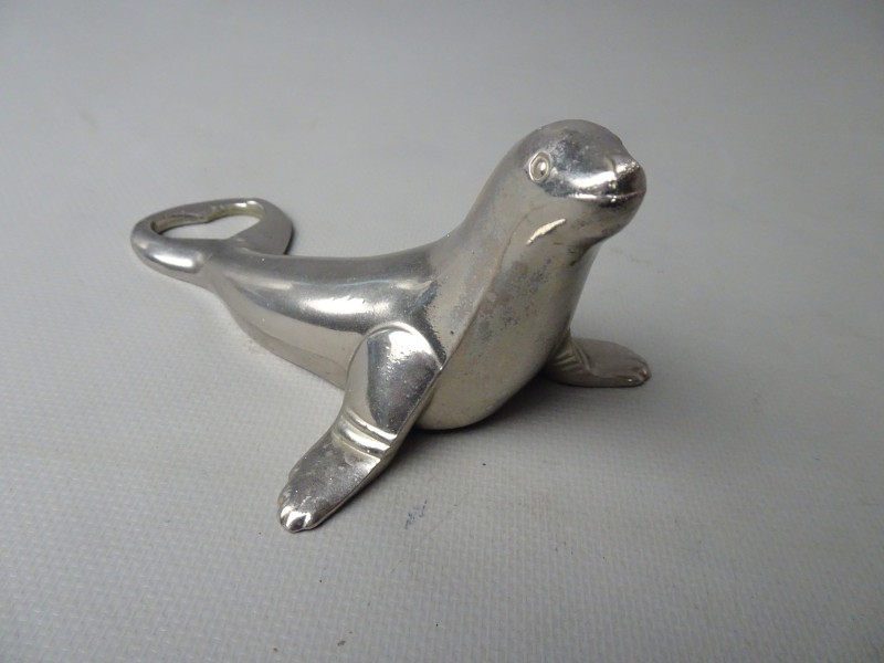 Metalen design zeehond flessenopener