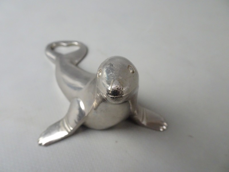 Metalen design zeehond flessenopener