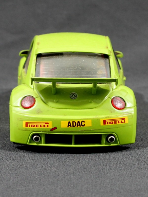 Vintage miniatuur Volkswagen New Beetle