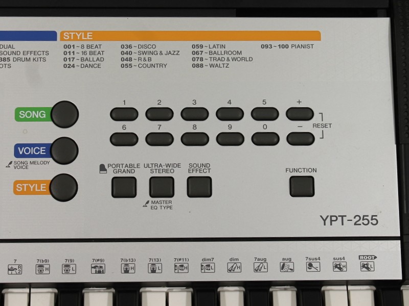 Yamaha YPT-255 Portable Keyboard