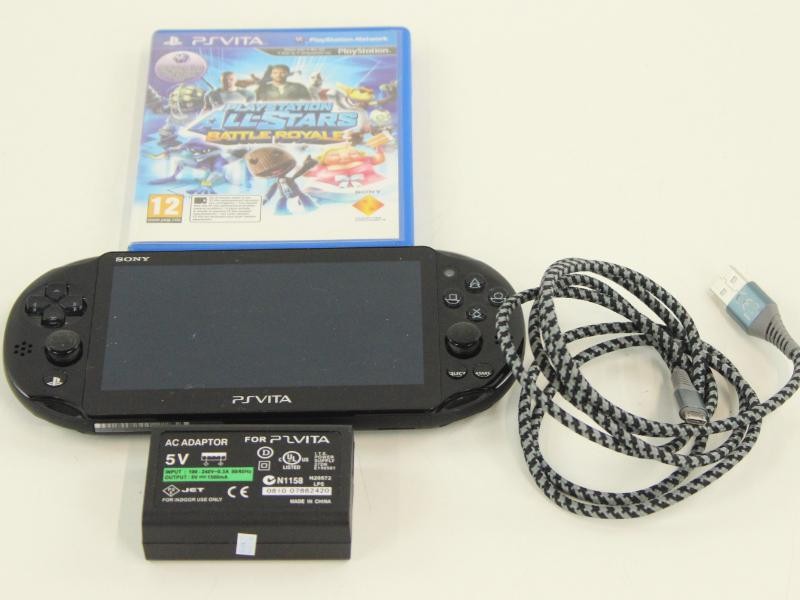 PSVita 2000 en Playstation All-Stars Battle Royal