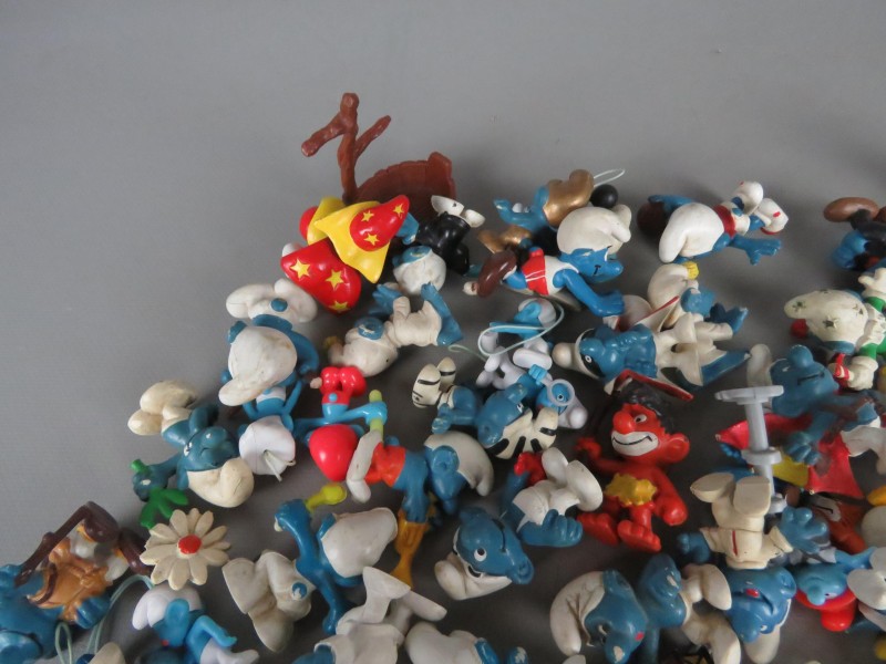 Lot vintage smurfen in koffertje