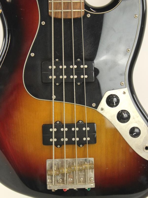 Fender Modern Player Jazz Bass® (2011-2013)