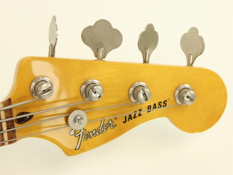 Fender Modern Player Jazz Bass® (2011-2013)