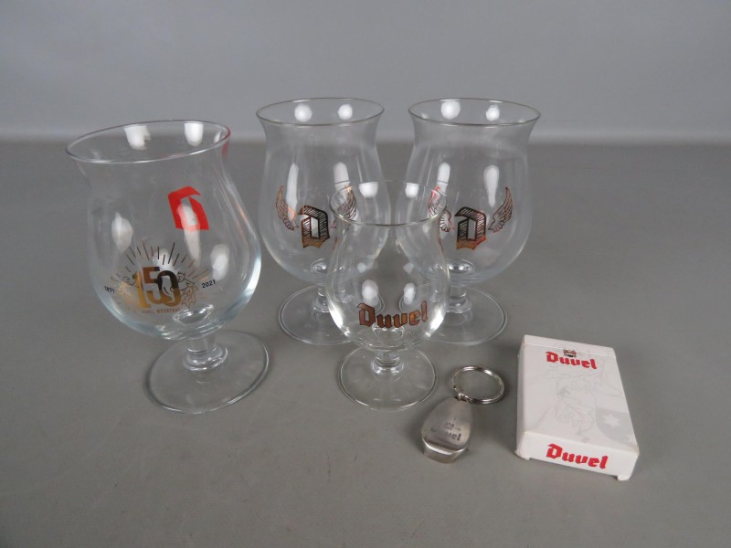 Lot van zes Duvel items