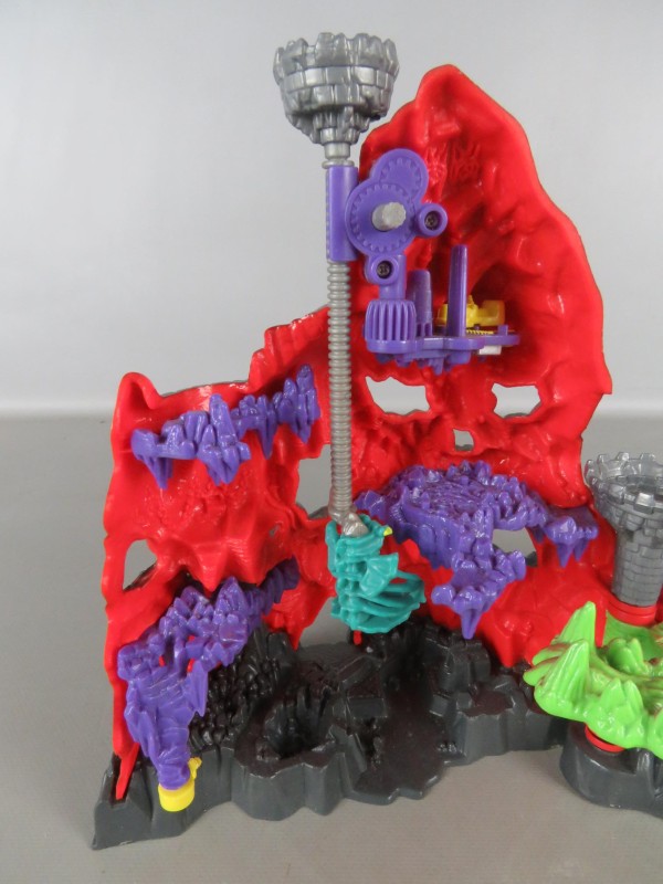 Mighty Max - skull mountain