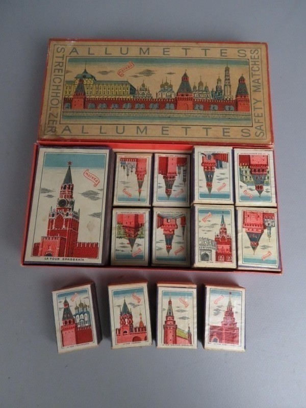 Lot van Russische lucifers Expo 1958 - Russisch paviljoen + Moskou lucifers