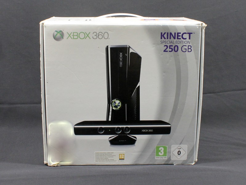 Xbox 360 S + Kinect [250GB]