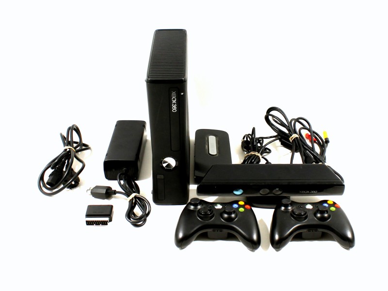 Xbox 360 S + Kinect [250GB]