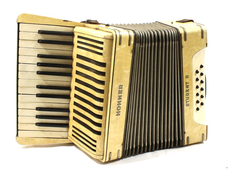 Vintage Hohner Student II accordeon