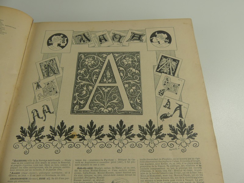 Encyclopedie - Nouveau Larousse illustré ''Supplement''