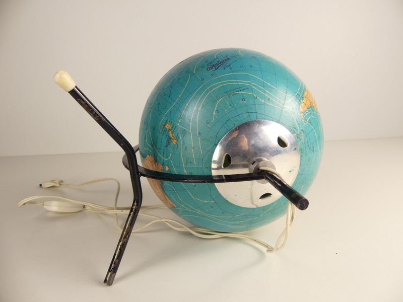 Vintage wereldbol met lamp -  Taride kaarten