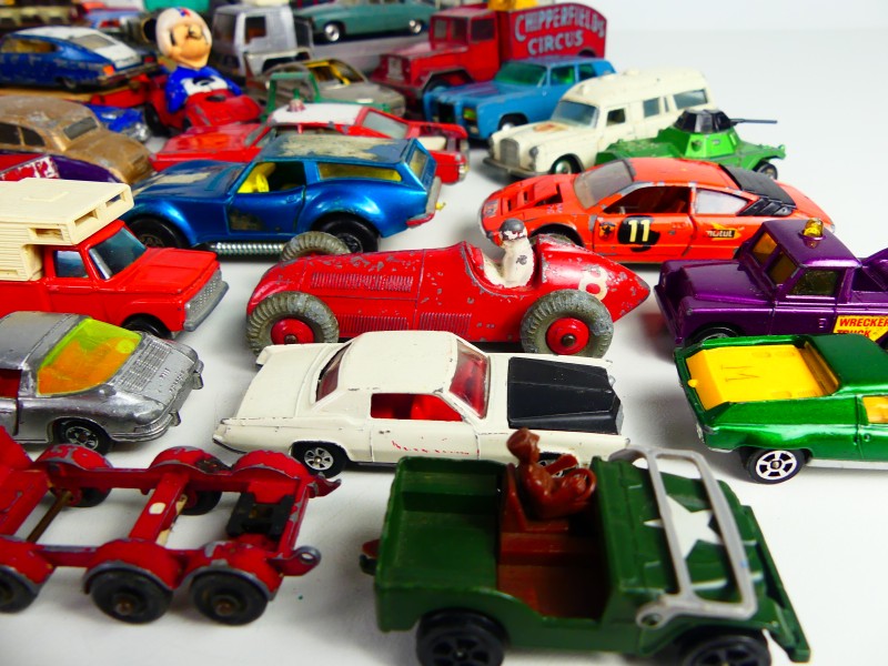 Vintage lot van gemengde autotjes - Corgi