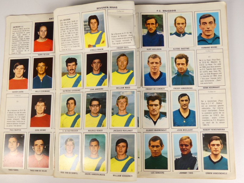 Lot - Voetbal kaarten en chromoalbums