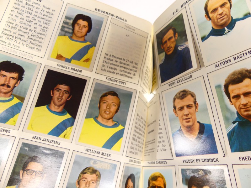 Lot - Voetbal kaarten en chromoalbums