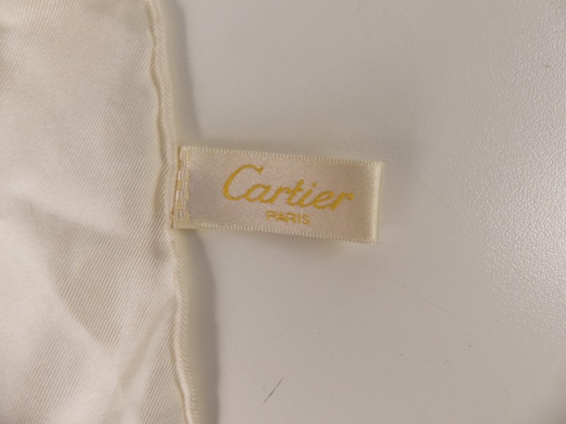 Sjaal gemerkt ''Cartier''