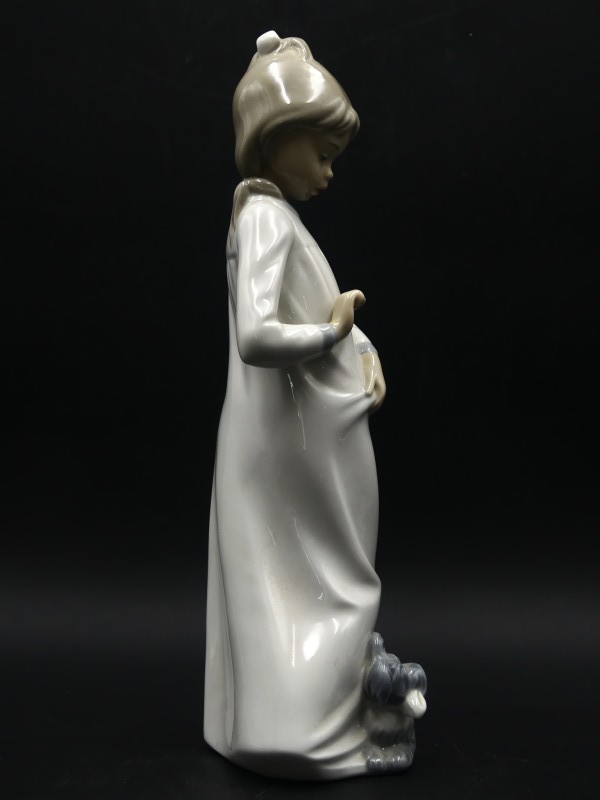 2 Lladro Nao beeldjes meisje met hondje