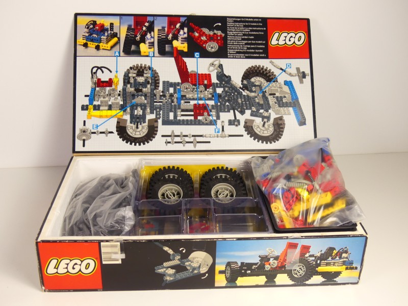 Vintage set Lego - Technic auto chassis 8860