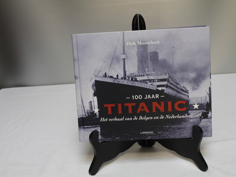 Boek "100 jaar Titanic, het verhaal van de Belgen en de Nederlanders" (Art. 1055)