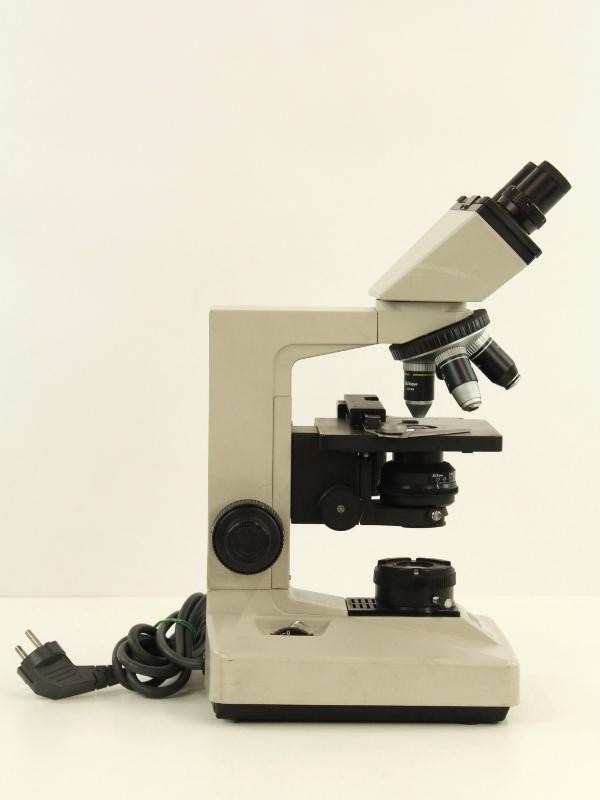 Microscoop Nikon alphaphot YS-Analis