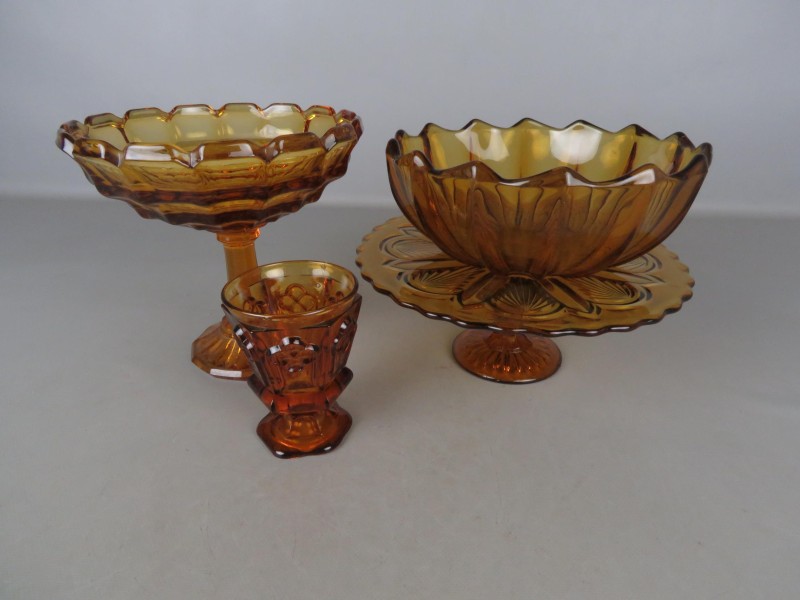 4 delig amberglas servies