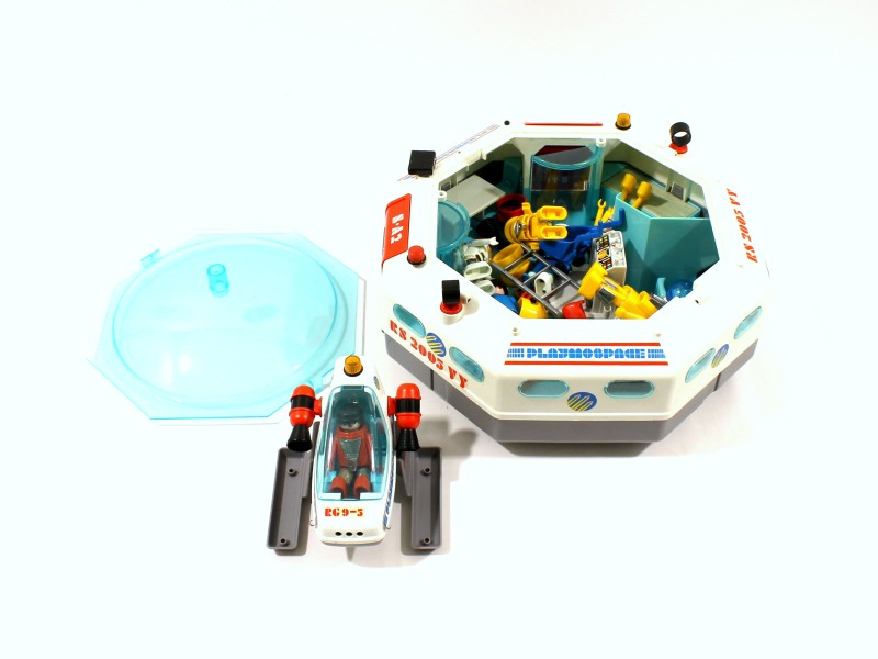 Vintage Playmobil Space Station [3536]