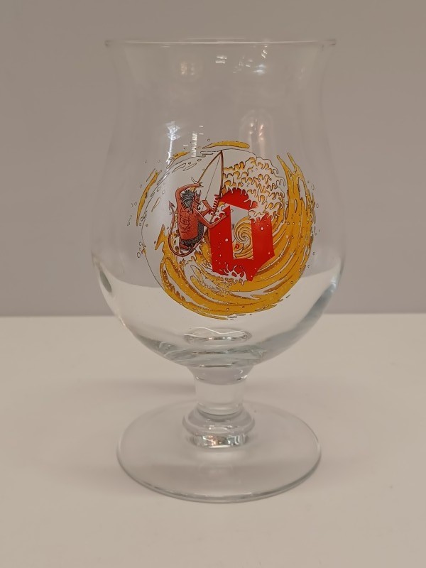 Vijf verschillende Duvel glazen.