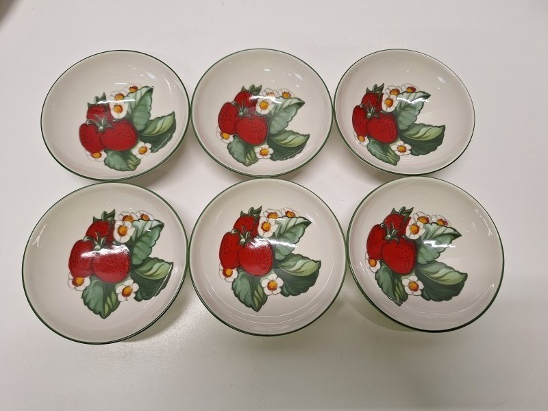 8 delig aardbei servies van Villeroy & Boch - Septfontaine