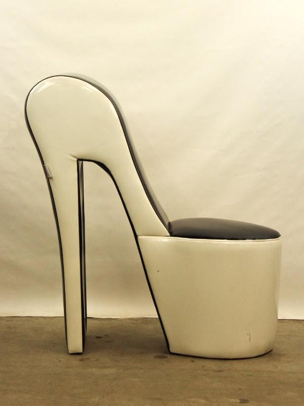 Sitwell - Funky High Heel Shoe Chair uit kunststof