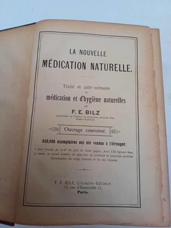 Boeken 'Nouvelles méthodes pour guérir les maladies' (1 & 2)