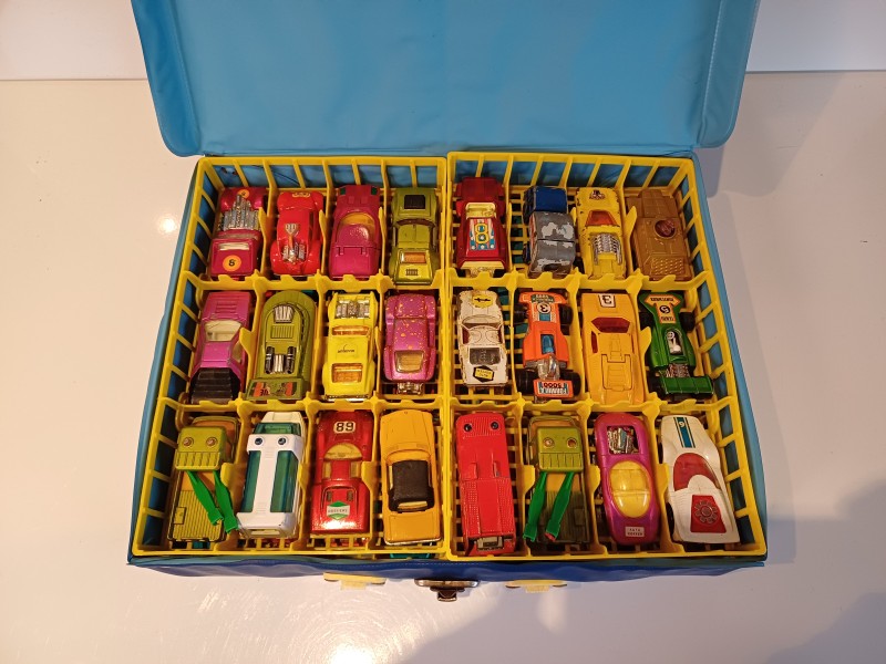 Set matchbox auto's & racebaan