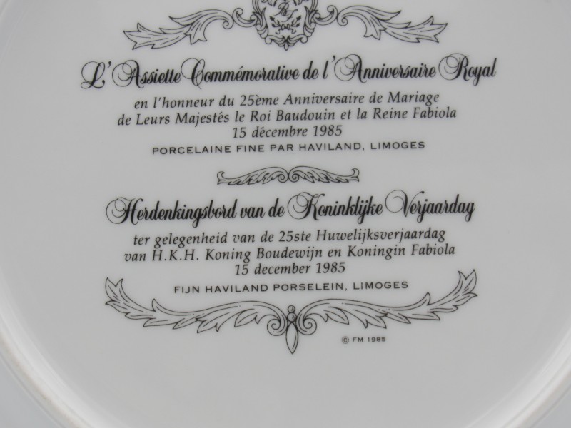 Herdenkingsbord van de Koninklijke Verjaardag - 1985