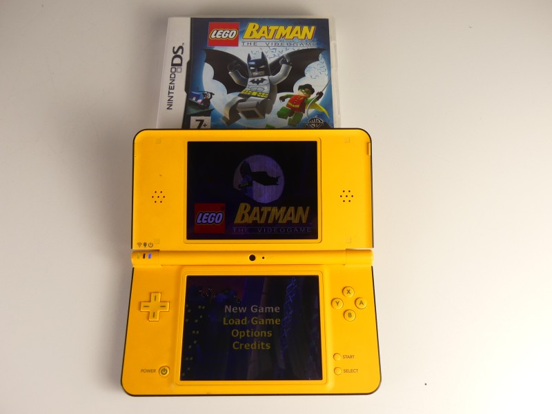 Nintendo DSi XL + 3 Lego DS spellen