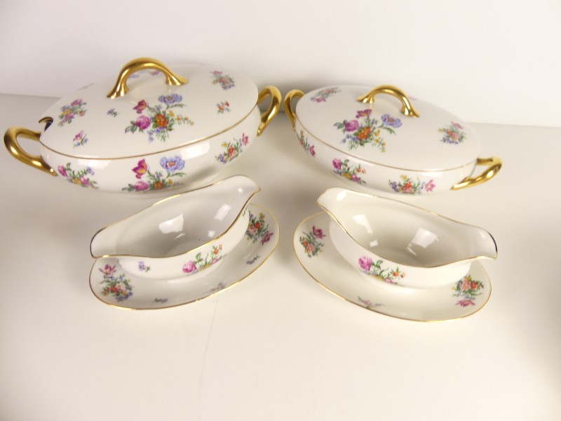 Limoges fijn porselein 8-delige servies