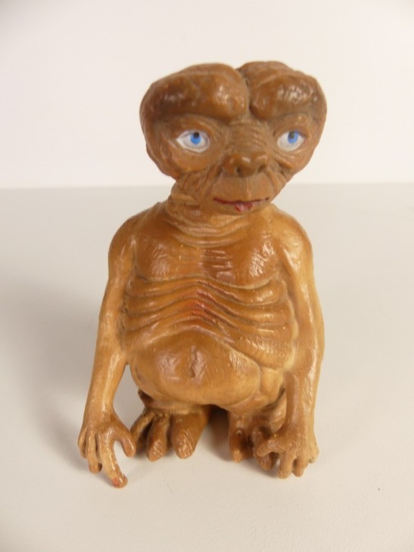 2 E.T. The Extra Terrestrial vintage plastic figuren