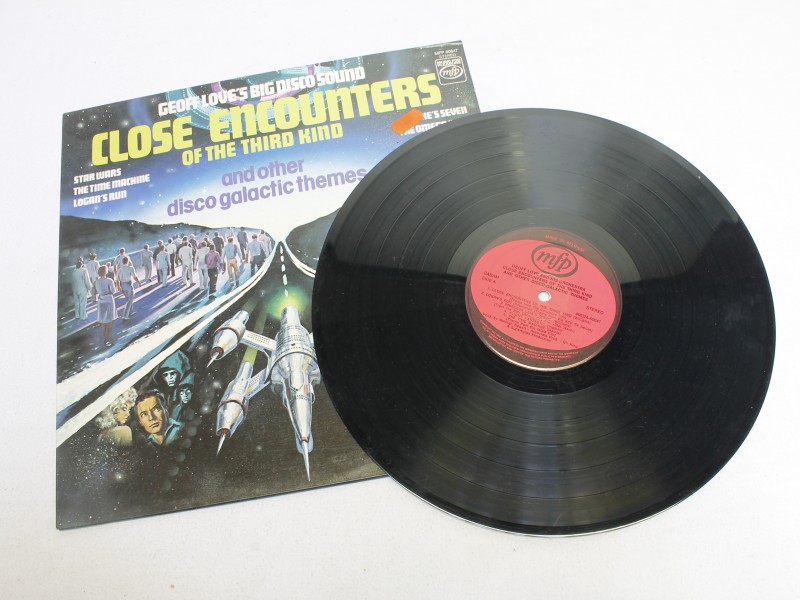 Elpee "Geoff Love's big disco sound - Close encounters of the third kind and other disco galactic themes" (Art. 1141)