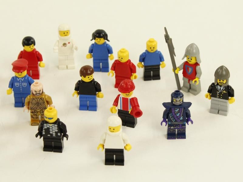 40 Lego Figuren