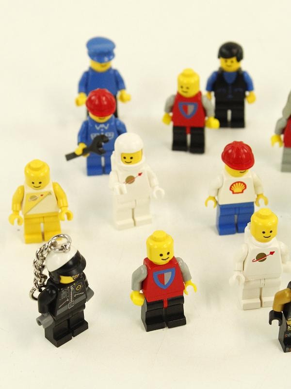 40 Lego Figuren