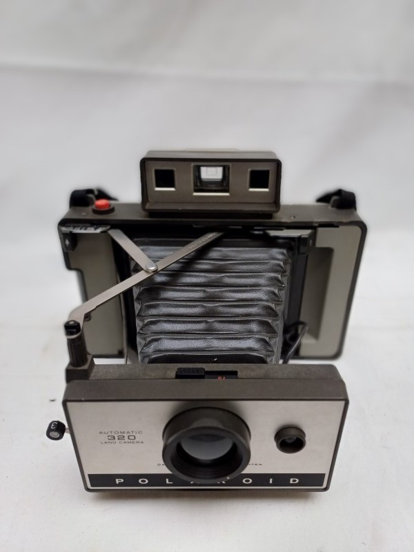 Polaroid 320