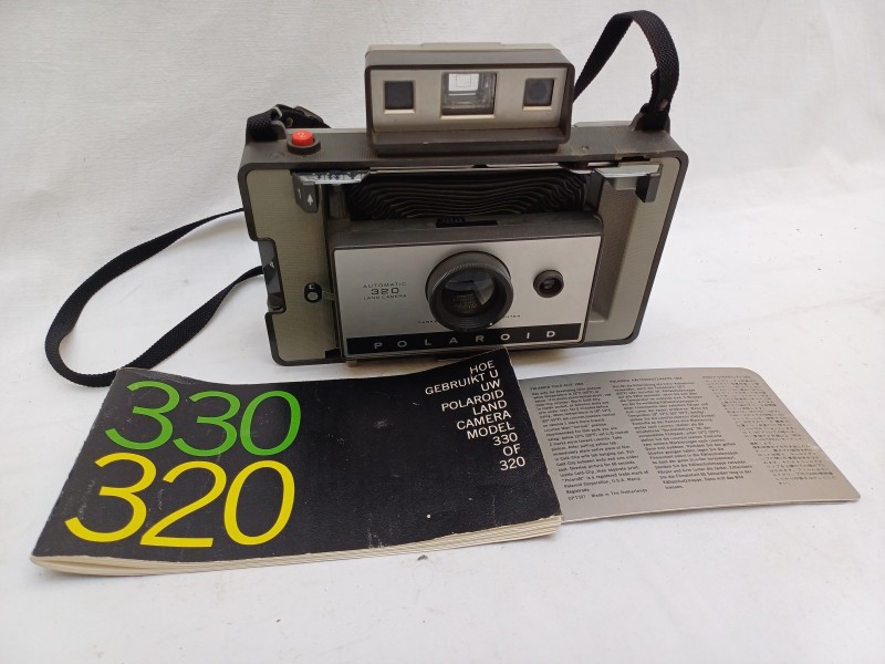 Polaroid 320