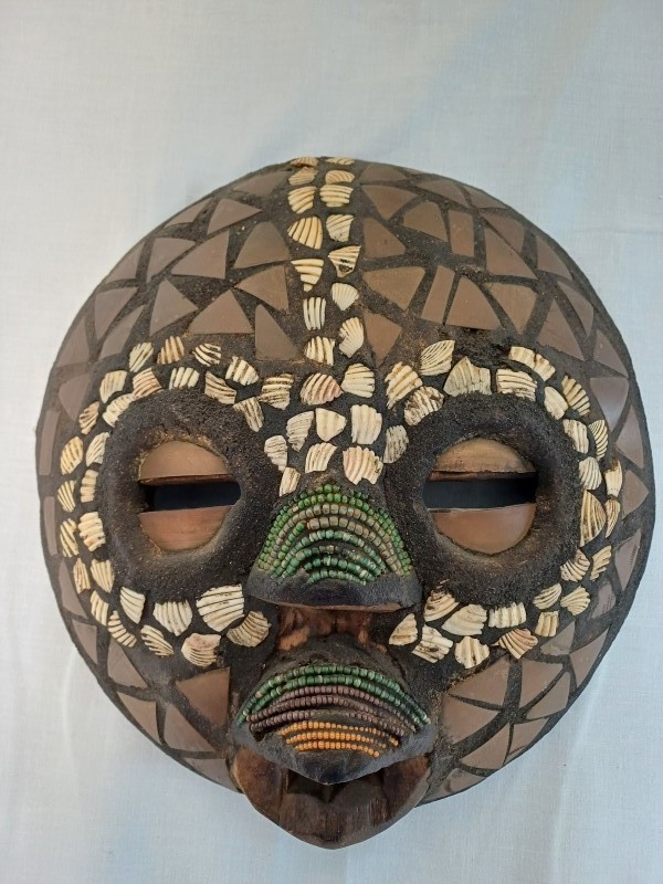 2 Afrikaanse stammenmaskers