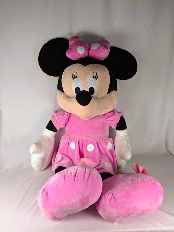 Minnie Mouse Knuffel Disney - 120 cm groot.