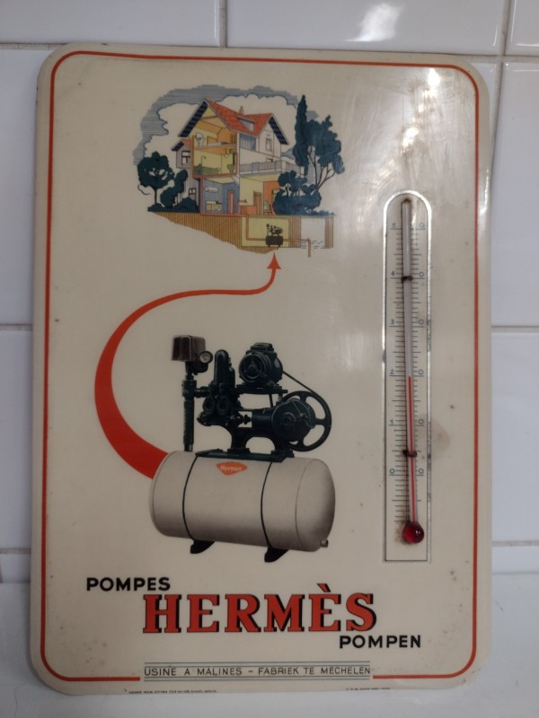 Vintage plaat met thermometer