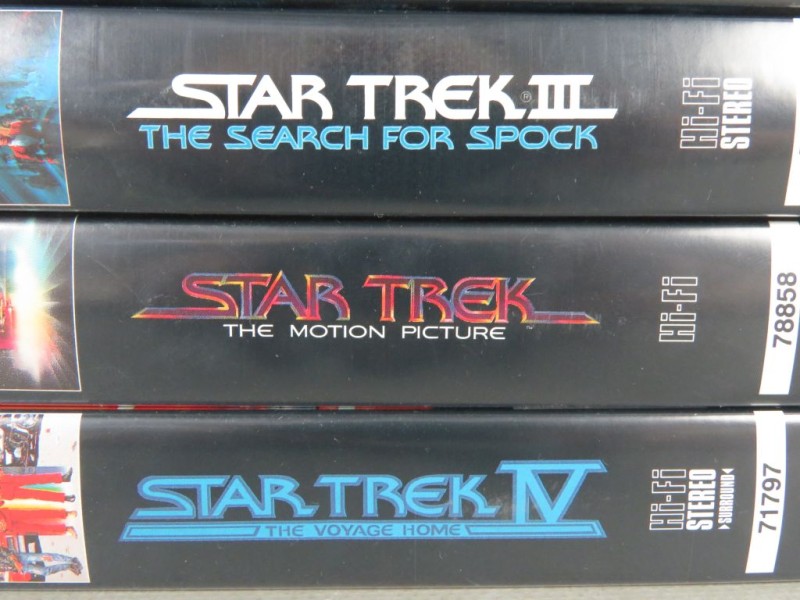 6 Star trek VHS tapes