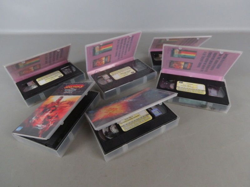 6 Star trek VHS tapes