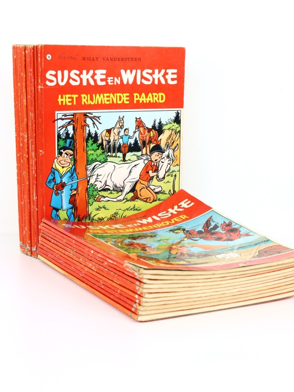 Lot van 25 Suske en Wiske stripalbums - 1971