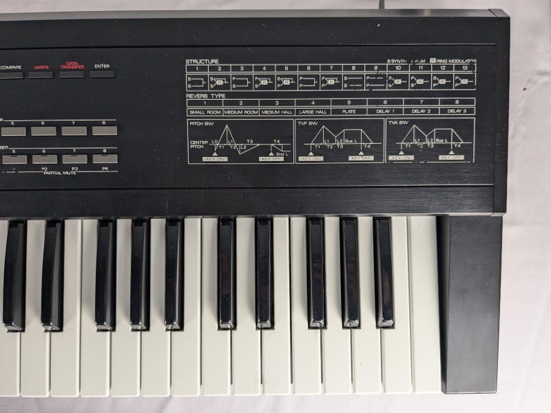 Roland Synthesizer D-10.