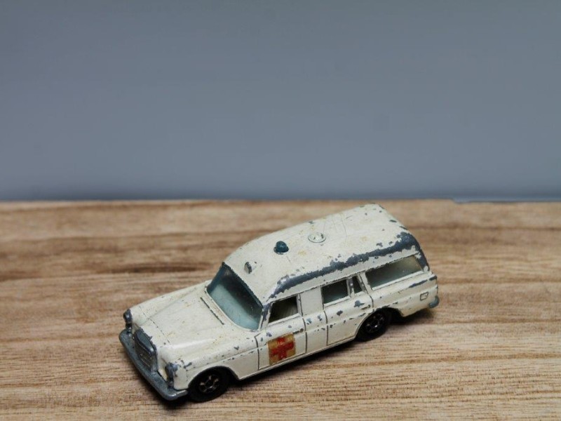 Antiek modelvoertuig "Matchbox- Mercedes Benz" (Art. 1137)