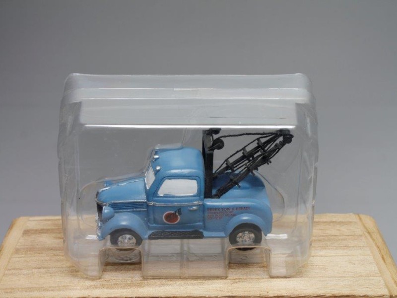 Lemax - Tow Truck  (Art. 1130)