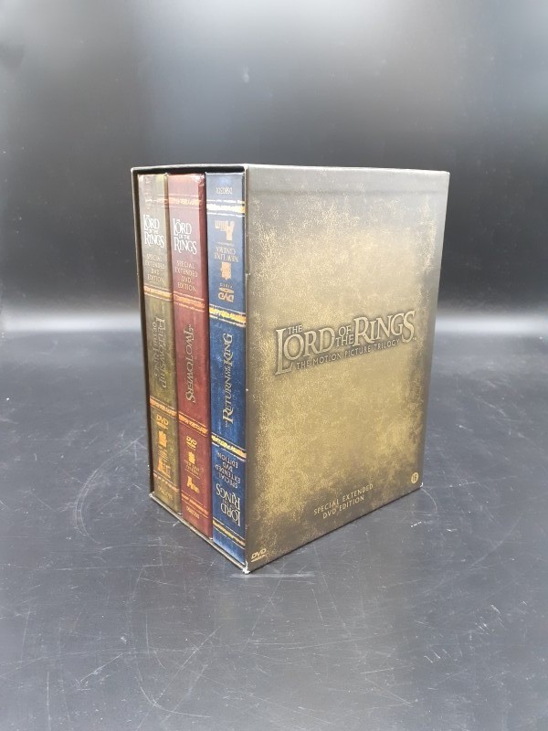 Lord Of The Rings Trilogy (Extended Edition DVD edition)